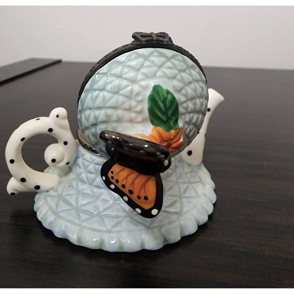 Teapot Butterfly Trinket Box Blue Porcelain Hinged Ring Pill treasure